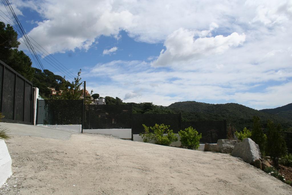Casa Ceca De La Playa Y Barcelona, Con Piscina Climatizada Y Jacuzzi Villa Vallromanes Oda fotoğraf